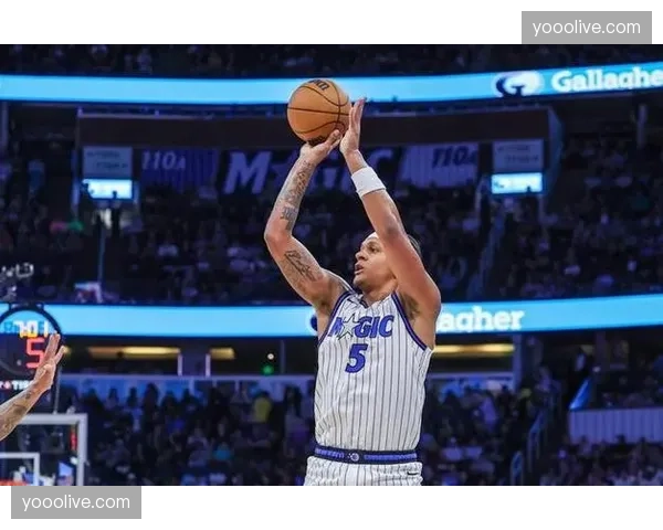 班凯罗魔术时期场均22.6分 持球进攻开发显状元成长轨迹 班凯罗魔术时期场均22.6分 持球进攻开发显状元成长轨迹